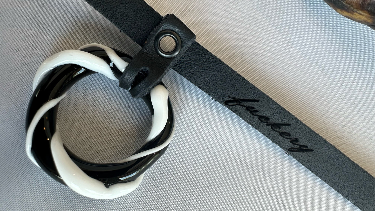 Glass Collar: 011