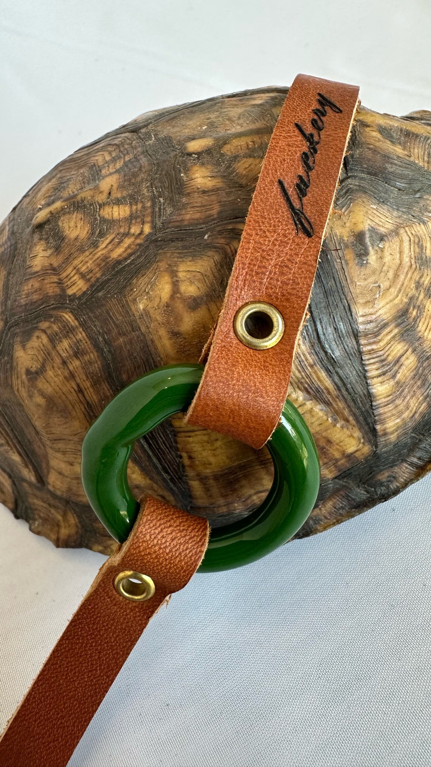 Glass Collar: 007