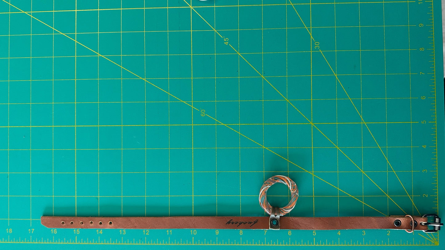 Glass Collar: 012
